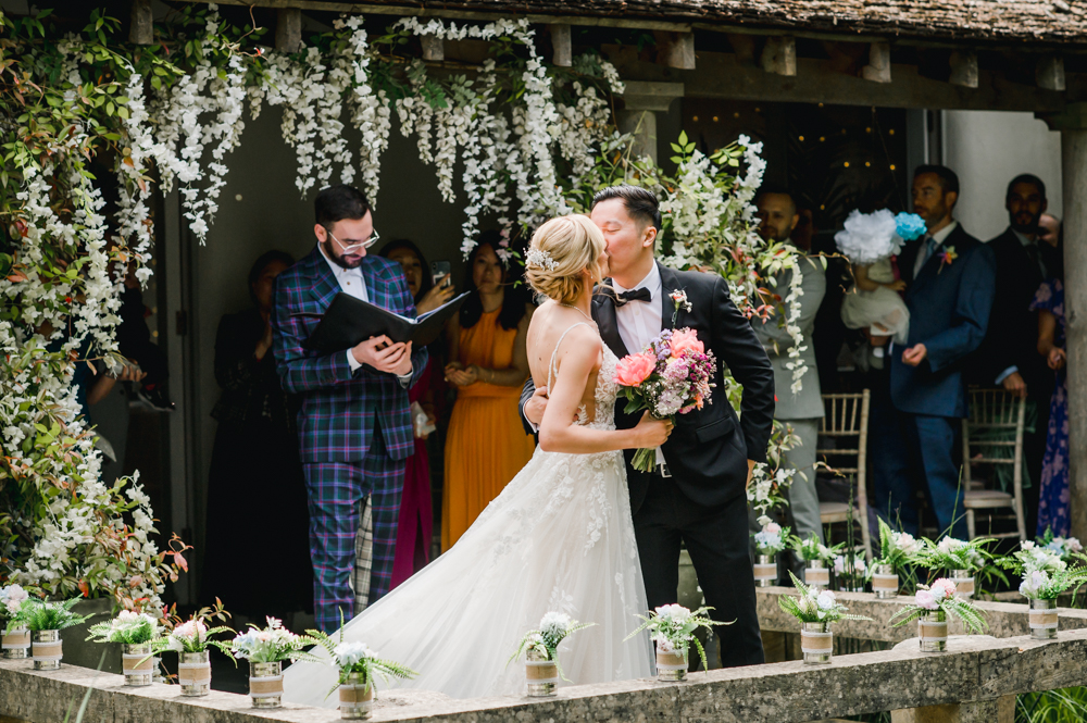 natural wedding photography matara centre gloucestershire