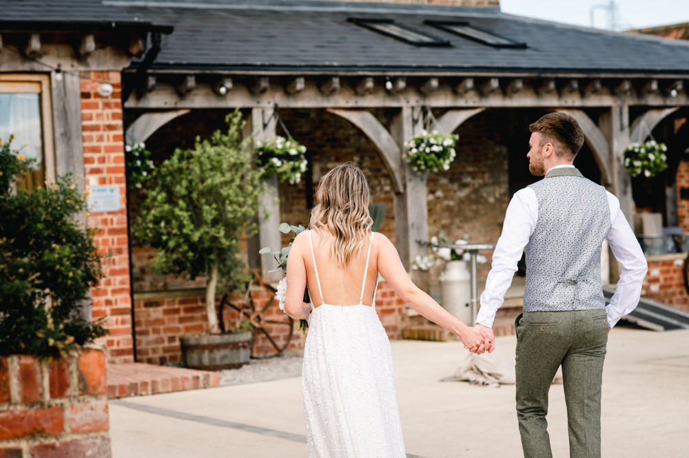 rustic barn milton end farm cotswolds