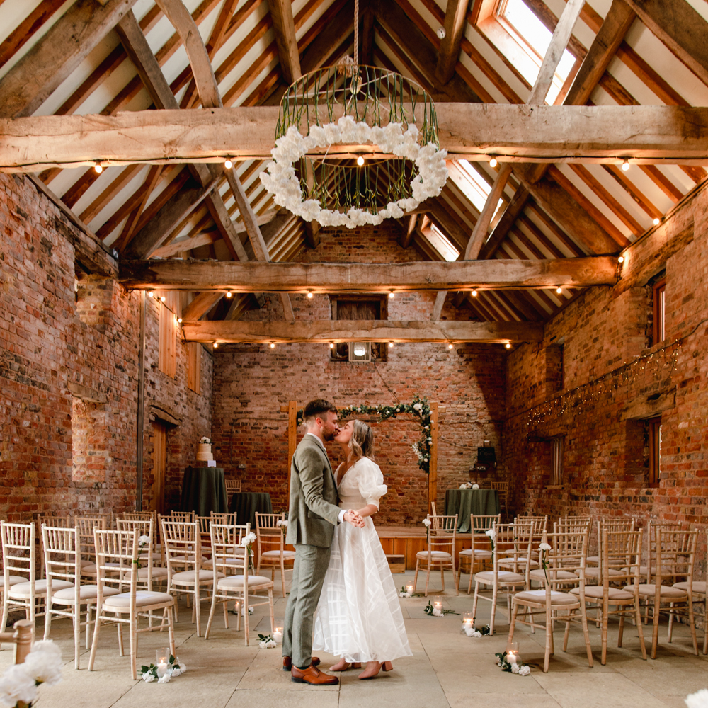 rustic barn wedding photography  cotswolds