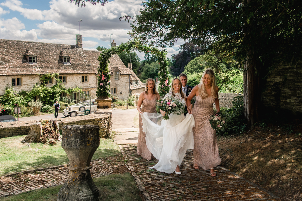 chedworth church wedding cotswolds