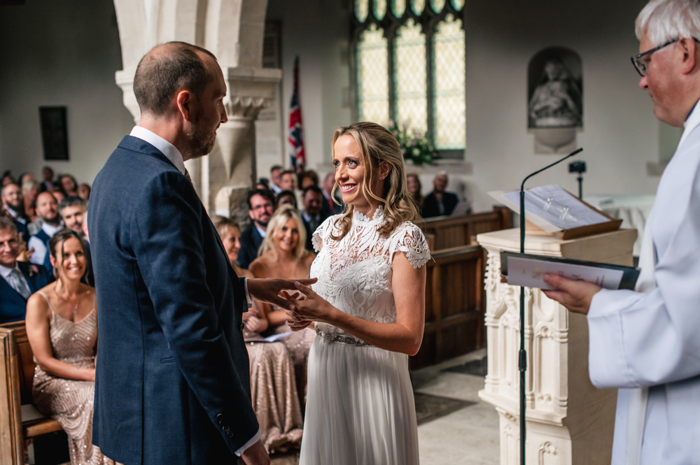 bride and groom st andrews church chedworth