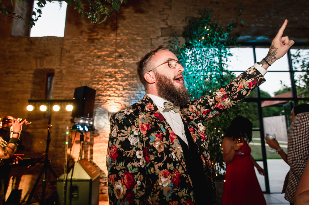 colourful wedding photoscotswolds