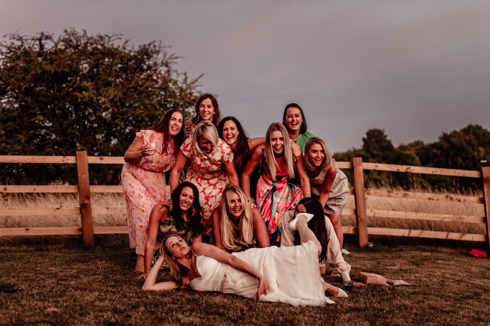 relaxed fun wedding photography cotswolds