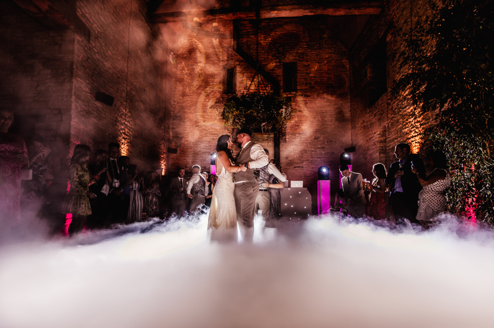 wedding dancing smoke old gore barn cotswolds