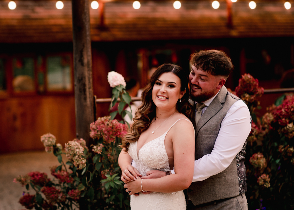 vibrant wedding photos bride and groom