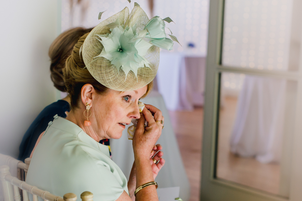 mother of the bride  crying 