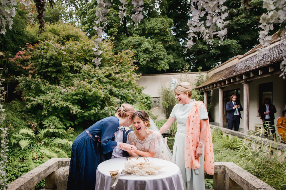 wedding ceremony outside matara centre cotswolds