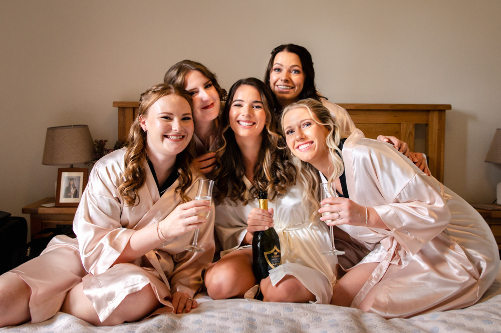 bridal prep wedding photos cotswolds