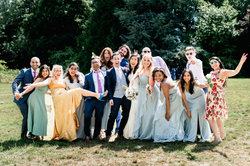 fun wedding group shots matara centre