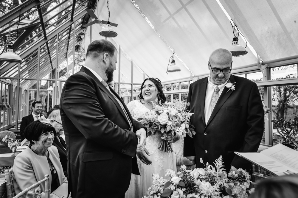 documentary wedding photography 