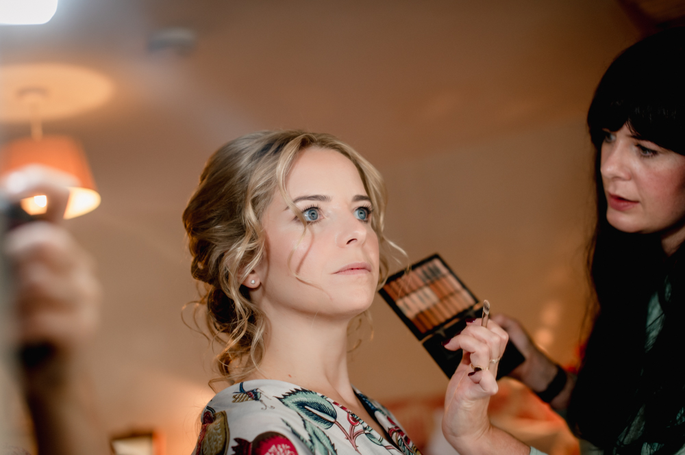 bridal make up gold blue