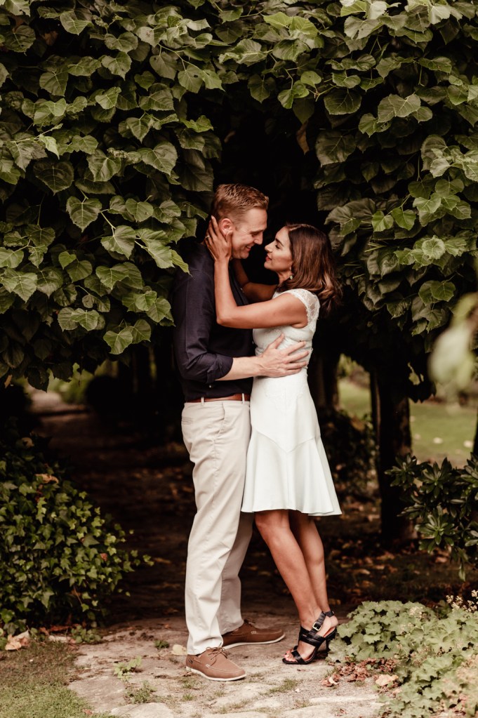 engagement photo shoot  barnsley house hotel cotswolds