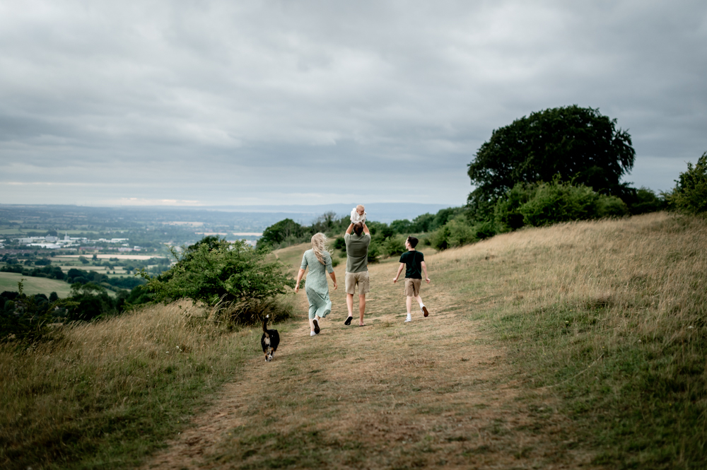 family with dogs cotswolds family photography