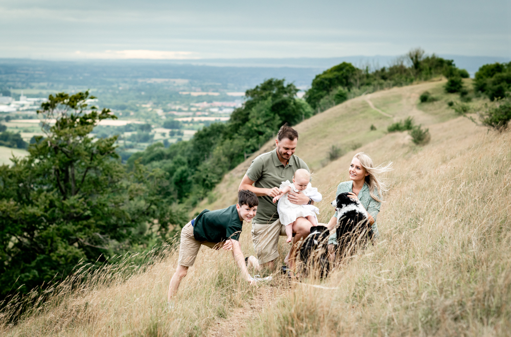 family and dogs photo shoot in the countryside 