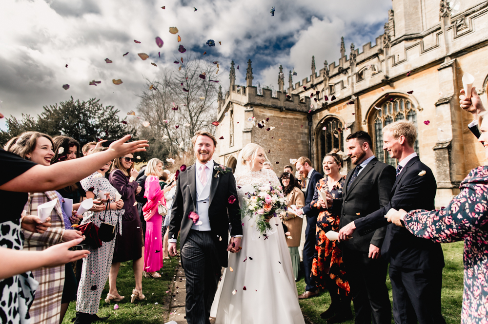 gloucestershire wedding confetti church