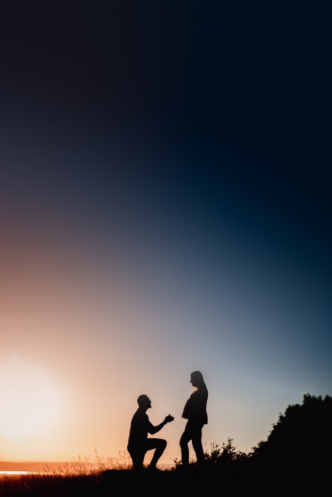 engagement proposal photography couple silhouette