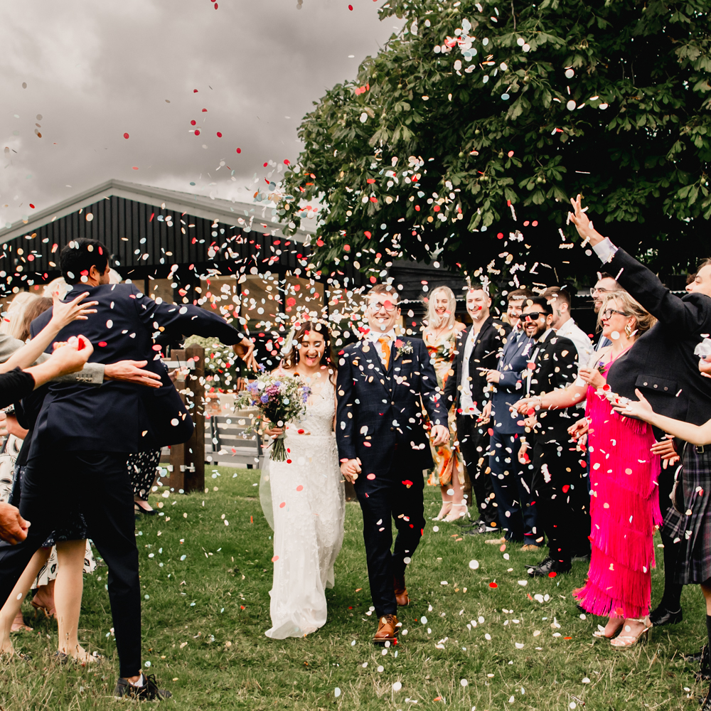 confetti wedding cotswolds