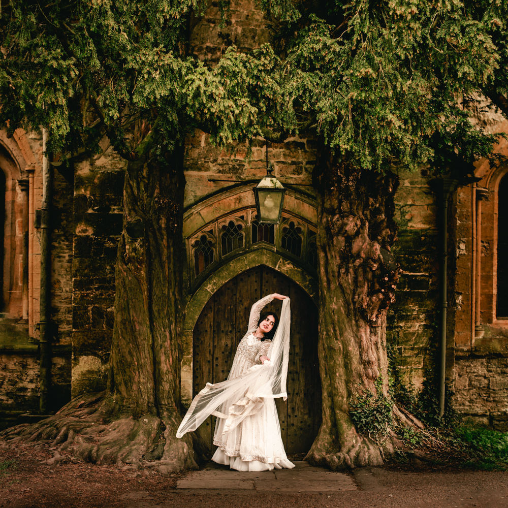 indian brde wedding cotswolds