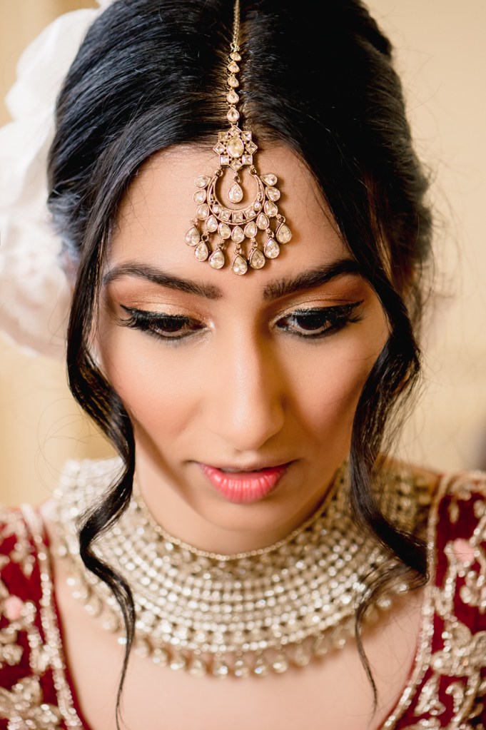 asian bride cotswolds wedding
