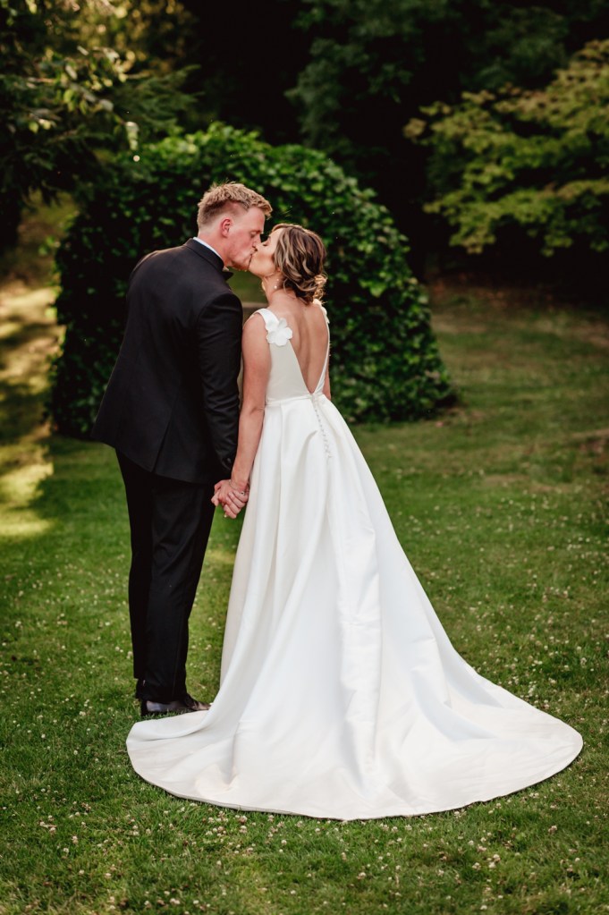 classic wedding photos