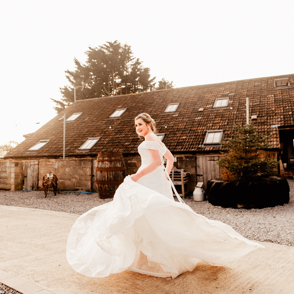 Milton end farm gloucestershire wedding bride