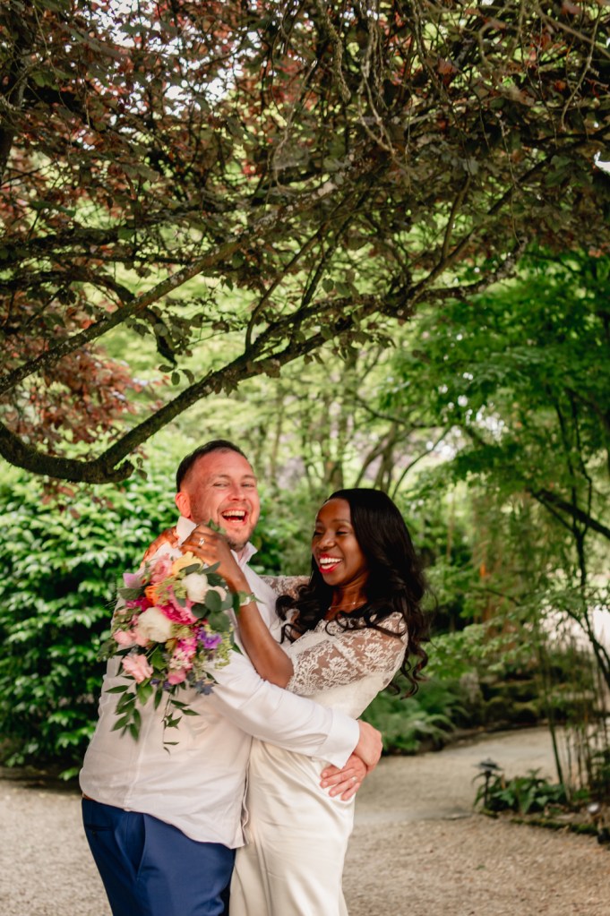 bride and groom matara centre wedding