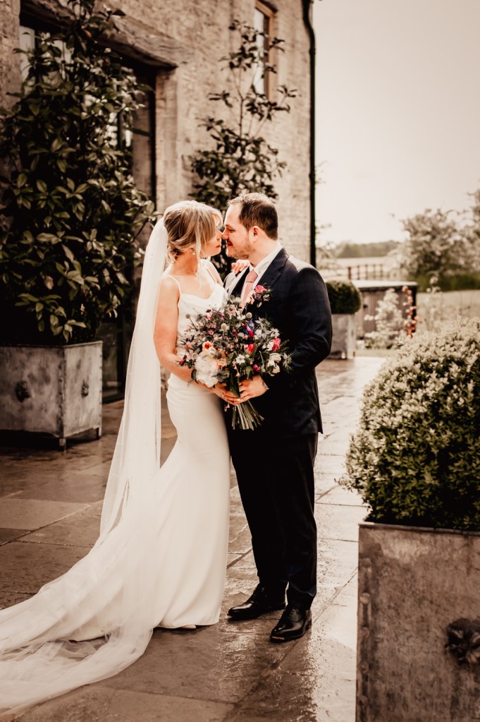 cotswold wedding photographer