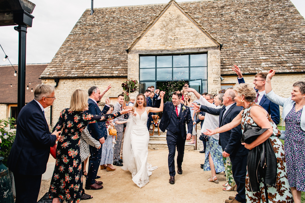 confetti natural wedding photography cotswolds