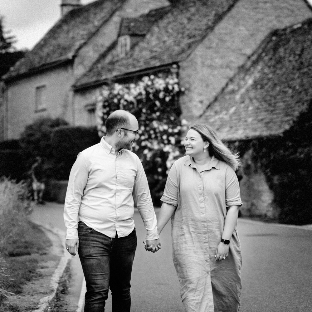 engagement photo shoot cotswolds 