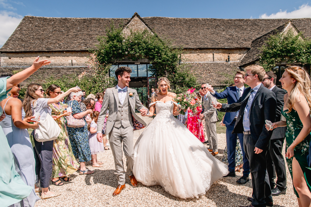 summer wedding great tythe barn cotswolds