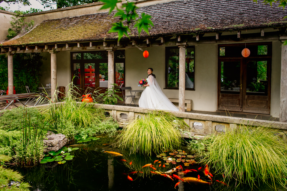atmospheric wedding photography