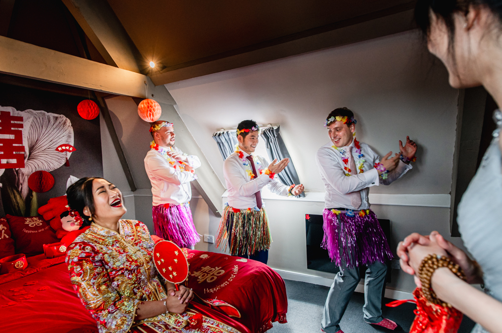 fun relaxed wedding cotswolds