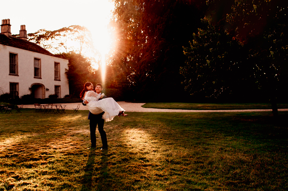 romantic wedding photography uk
