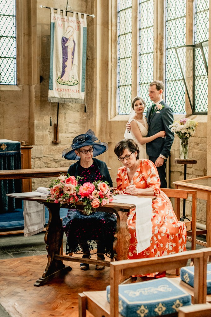 vibrant wedding photography cotswolds