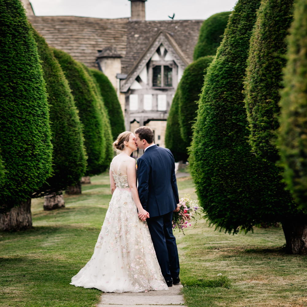 cotswolds wedding photographer