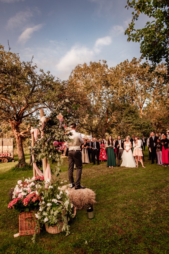 farm wedding cotswolds