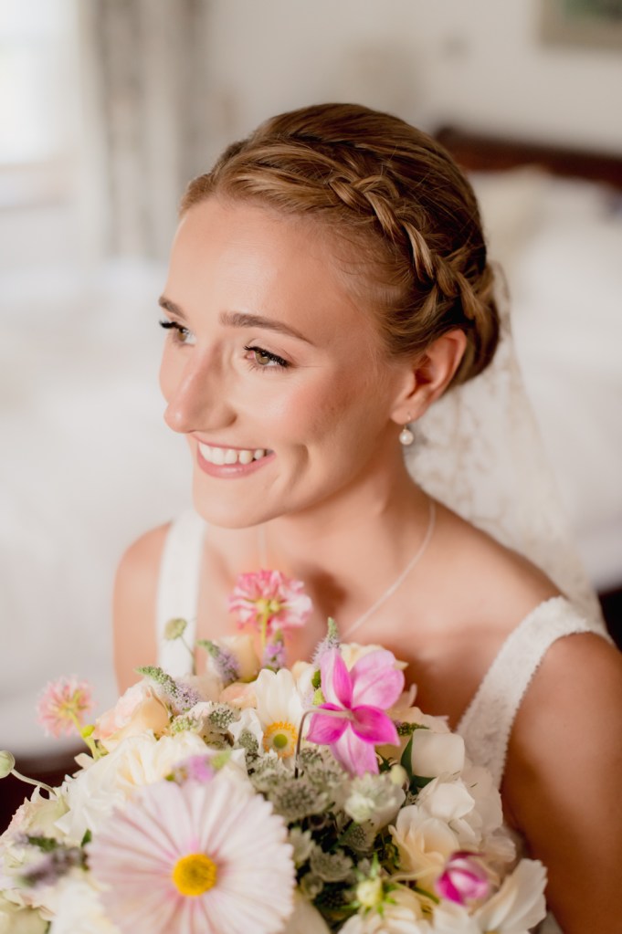 romantic wedding photographer