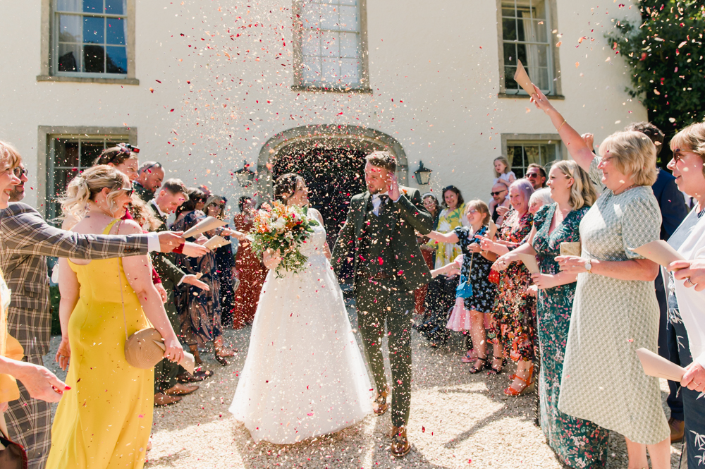 confetti kingscote house matara