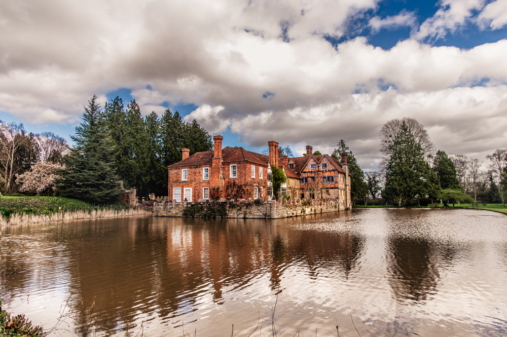castle on a lake wedding venue