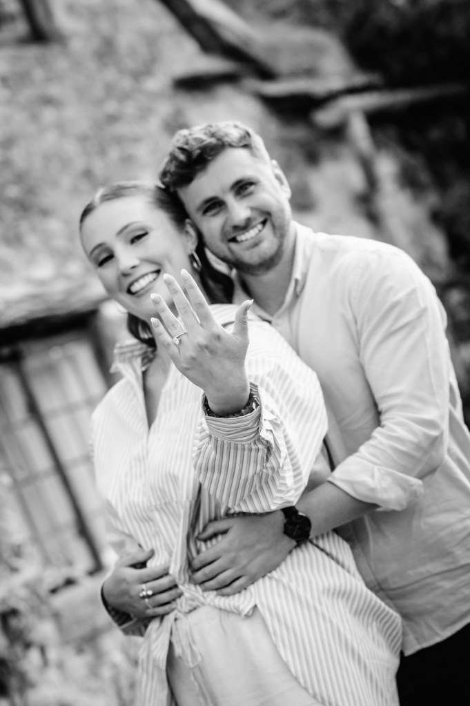 engagement ring couple