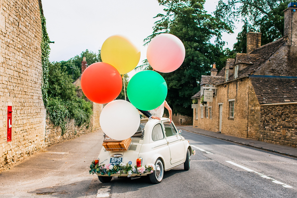 giant balloons wedding car decoration