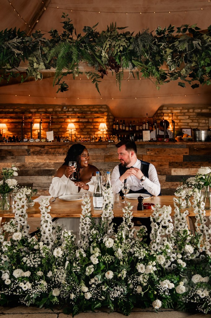 sweatheart table wedding