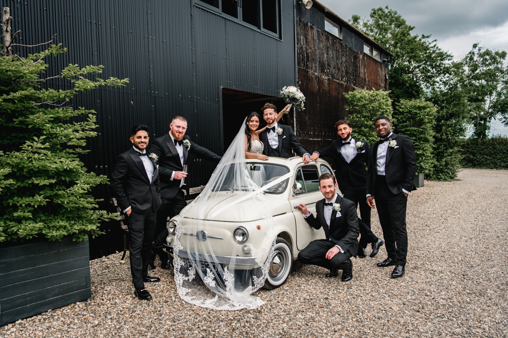creative group shots wedding