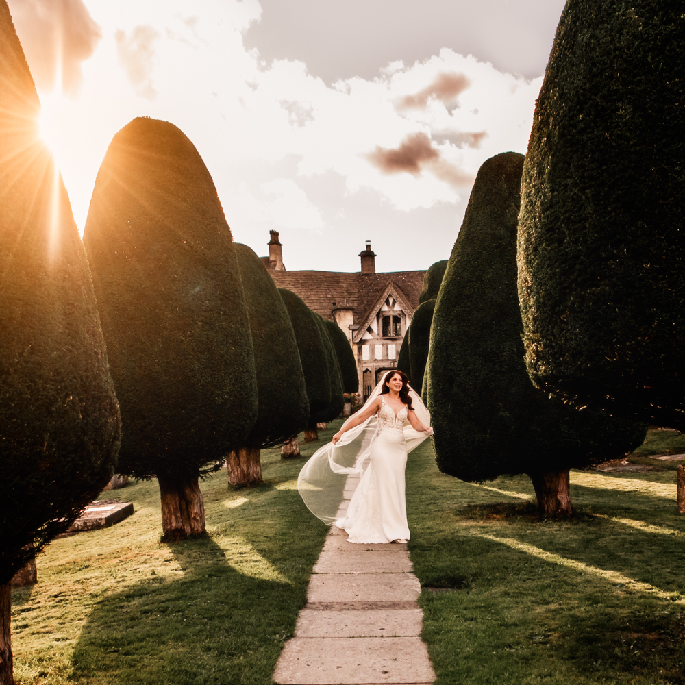 fairy tale wedding venue cotswolds