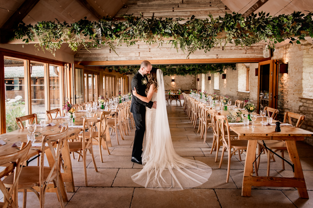 rustic barn wedding