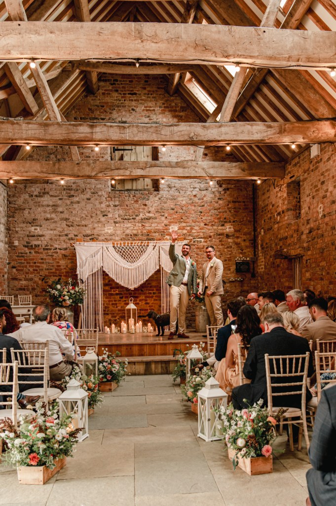 rustic barn milton end farm