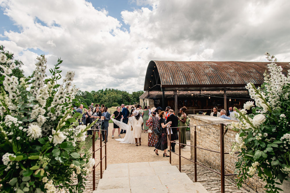 drinks reception old gore barn wedding