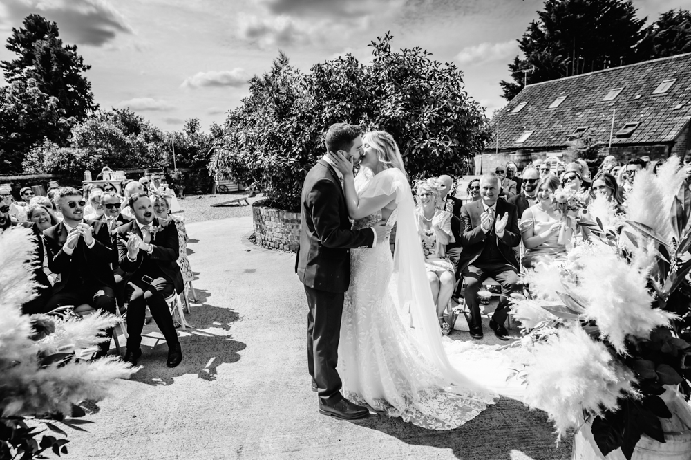 kiss ceremony natural wedding photography 