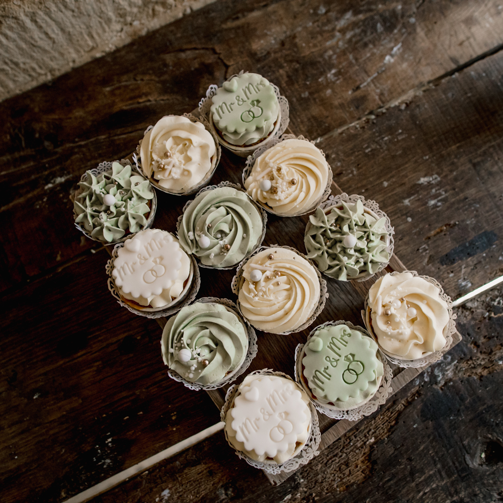 rustic cupcakes