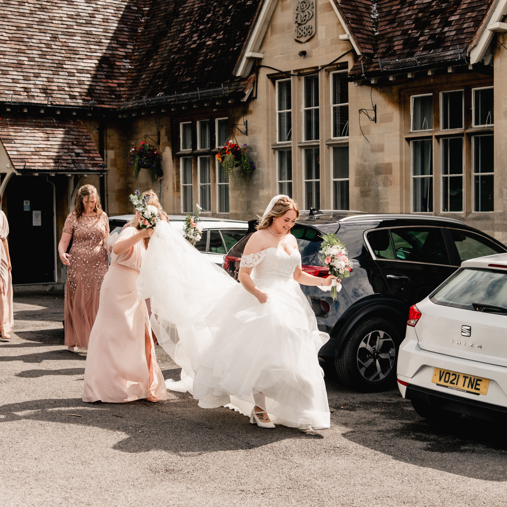 natural wedding photography stroud registry office